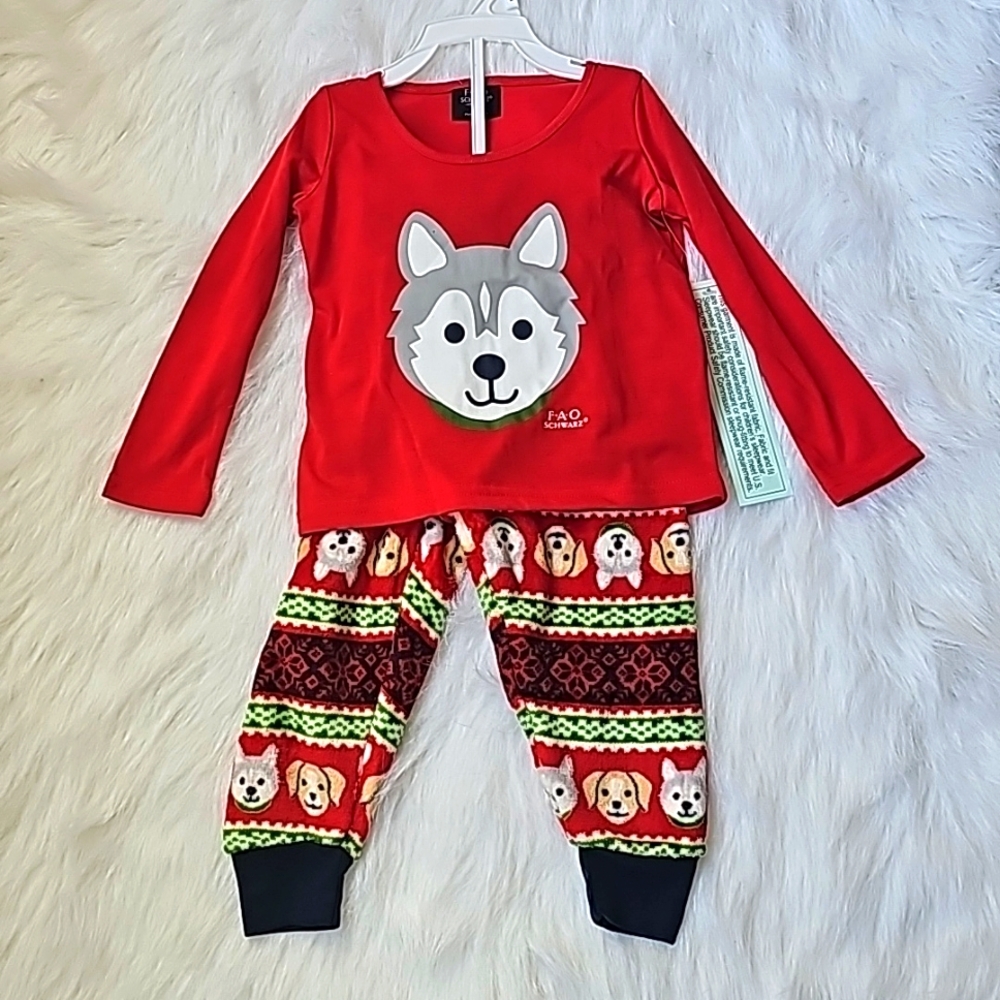 NWT F.A.O Schwarz pajama set.